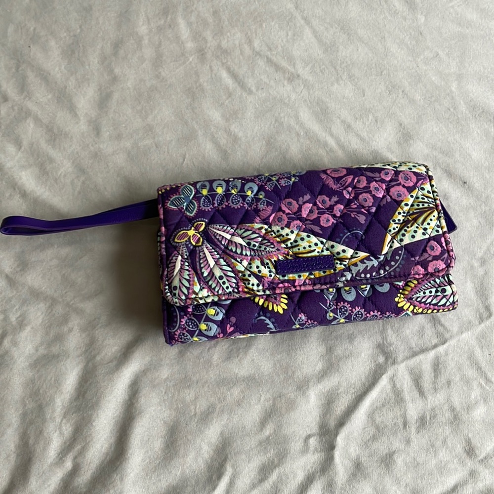 Vera Bradley wrist clutch